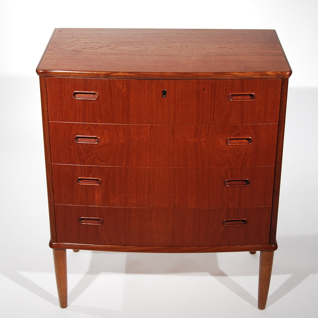 Danish Keylock Dresser With Flushed Handles