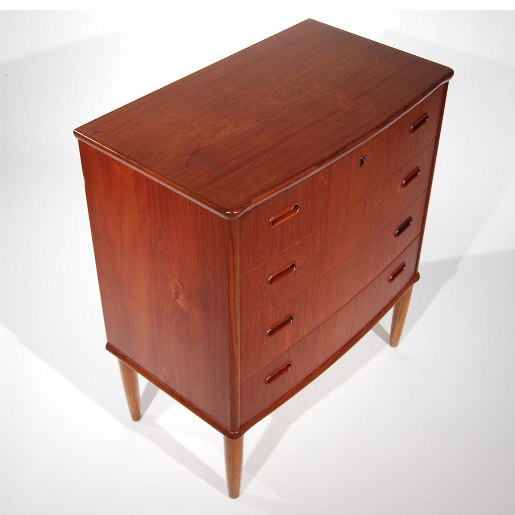 Danish Keylock Dresser With Flushed Handles