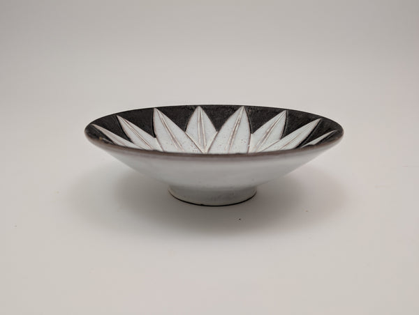 Anna Lisa Thomson for Upsala Ekeby Swedish Pottery Bowl or Dish, Circa 1950s