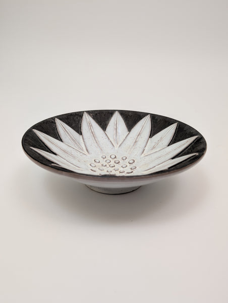 Anna Lisa Thomson for Upsala Ekeby Swedish Pottery Bowl or Dish, Circa 1950s