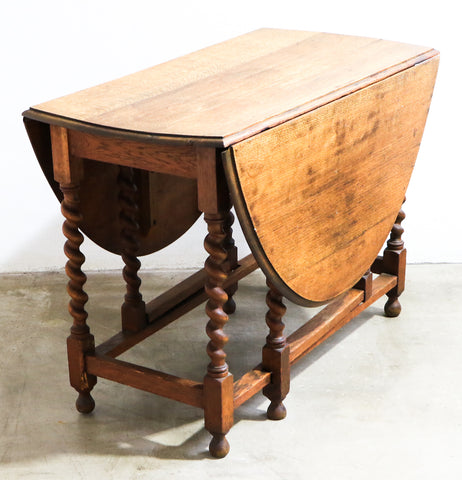 Baroque Twist Leg Extendable Dining Table