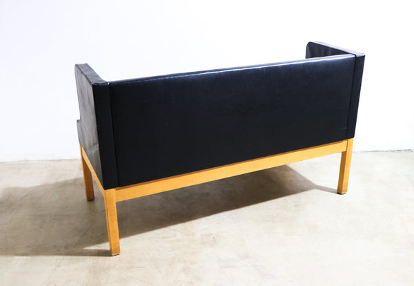 Leather Bound Church Pue Style Bench