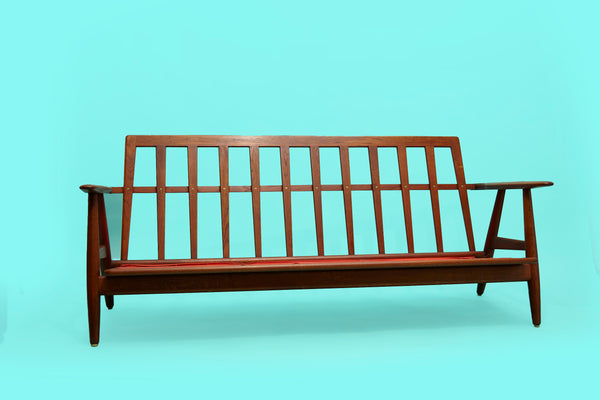Hans Wegner Cigar Sofa